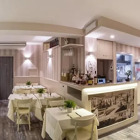 Casa Dominova De Luxe Guest house 2*