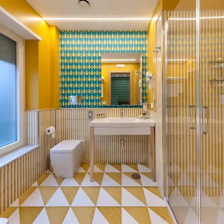 Pensión Casa Dominova De Luxe 2*